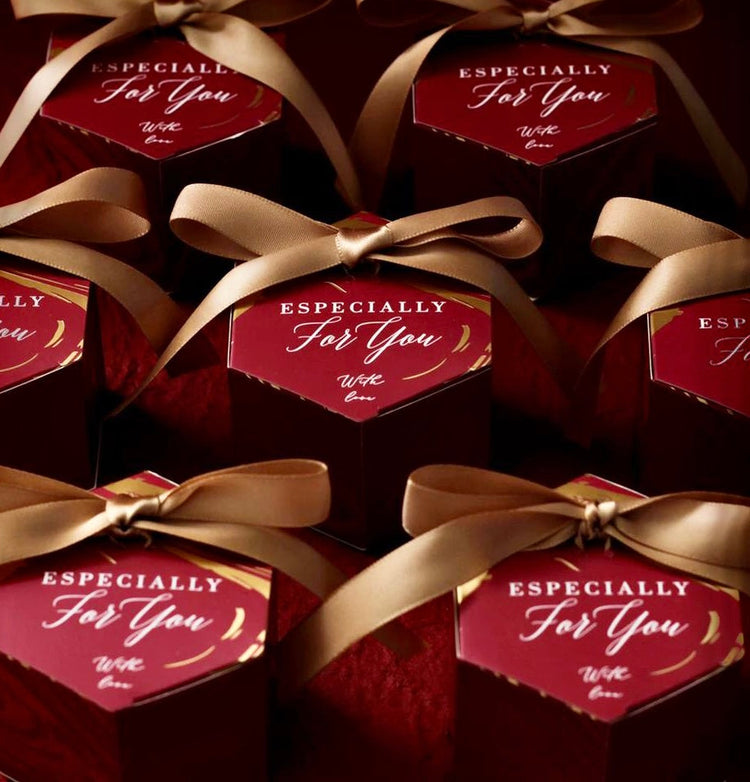 Red Luxury - Design 331