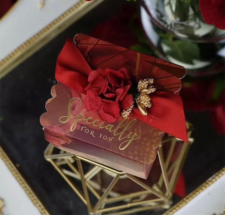 Red Luxury - Design 33