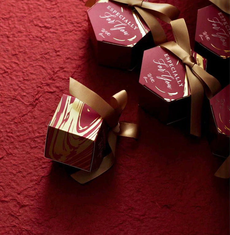 Red Luxury - Design 331