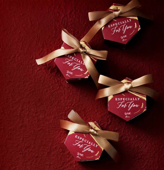 Red Luxury - Design 331