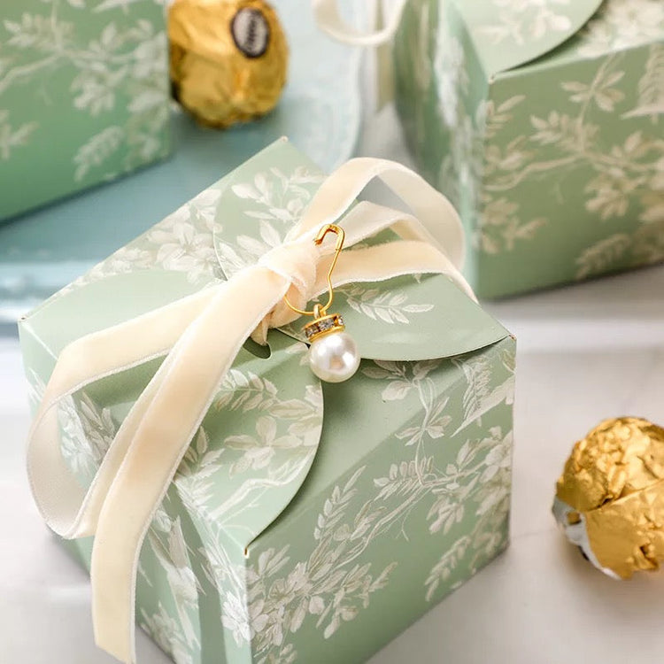 Green Luxury - Design 24